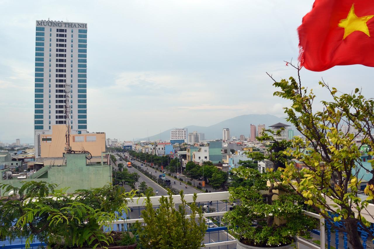 Cong Thuong Hotel Da Nang Bagian luar foto