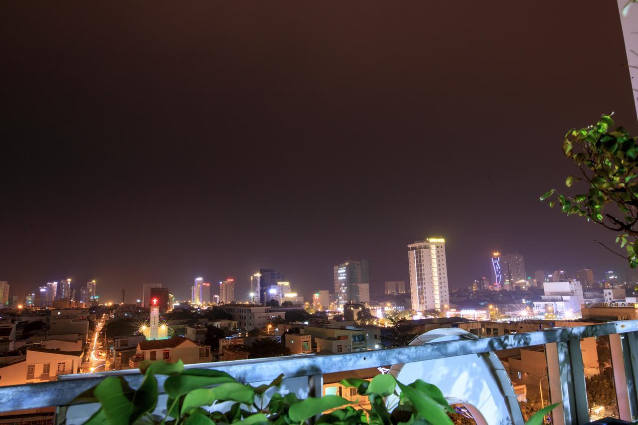 Cong Thuong Hotel Da Nang Bagian luar foto